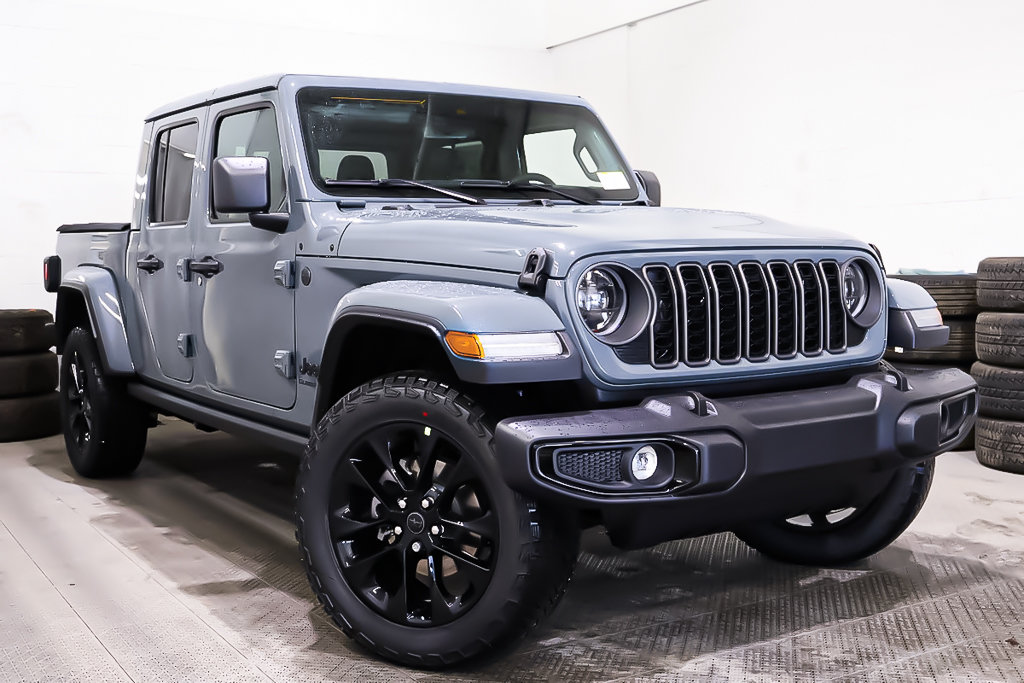 Jeep Gladiator NIGHTHAWK 2025 à Terrebonne, Québec - 1 - w1024h768px
