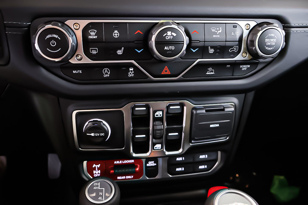 2025 Jeep Gladiator MOJAVE in Terrebonne, Quebec - 16 - w1024h768px