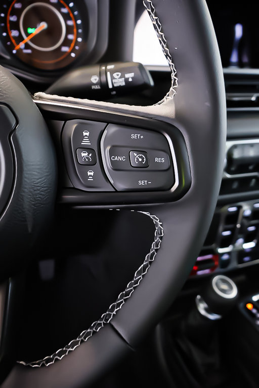 2025 Jeep Gladiator MOJAVE in Terrebonne, Quebec - 13 - w1024h768px