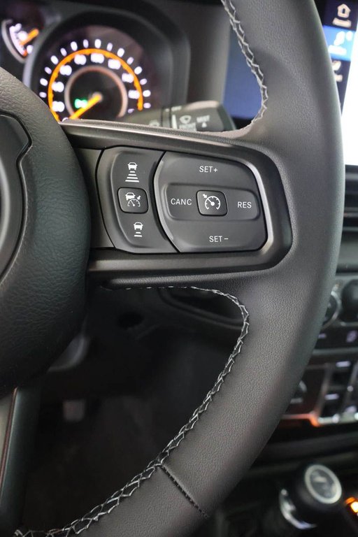 Jeep Gladiator SPORT S 2026 à Terrebonne, Québec - 13 - w1024h768px