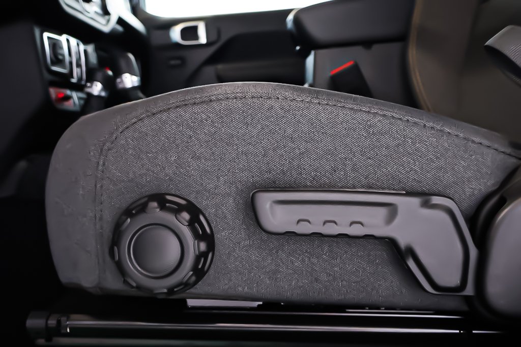 2026 Jeep Gladiator WILLYS in Terrebonne, Quebec - 9 - w1024h768px