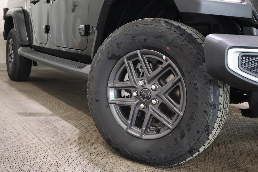 Jeep Gladiator SPORT S 2026 à Terrebonne, Québec - 7 - w1024h768px