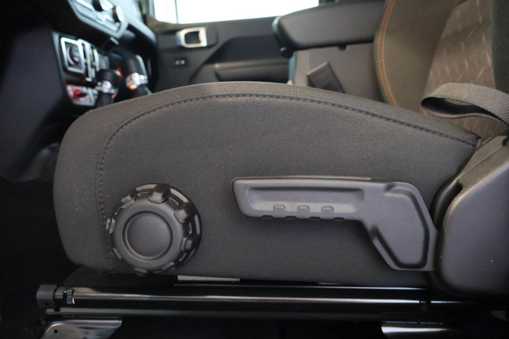 Jeep Gladiator MOJAVE 2026 à Terrebonne, Québec - 9 - w1024h768px