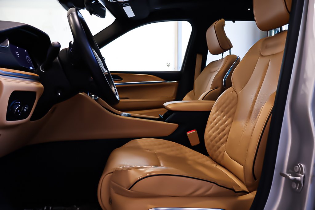 2021 Jeep Grand Cherokee L SUMMIT RESERVE + 4X4 + TOIT OUVRANT PANO in Terrebonne, Quebec - 10 - w1024h768px