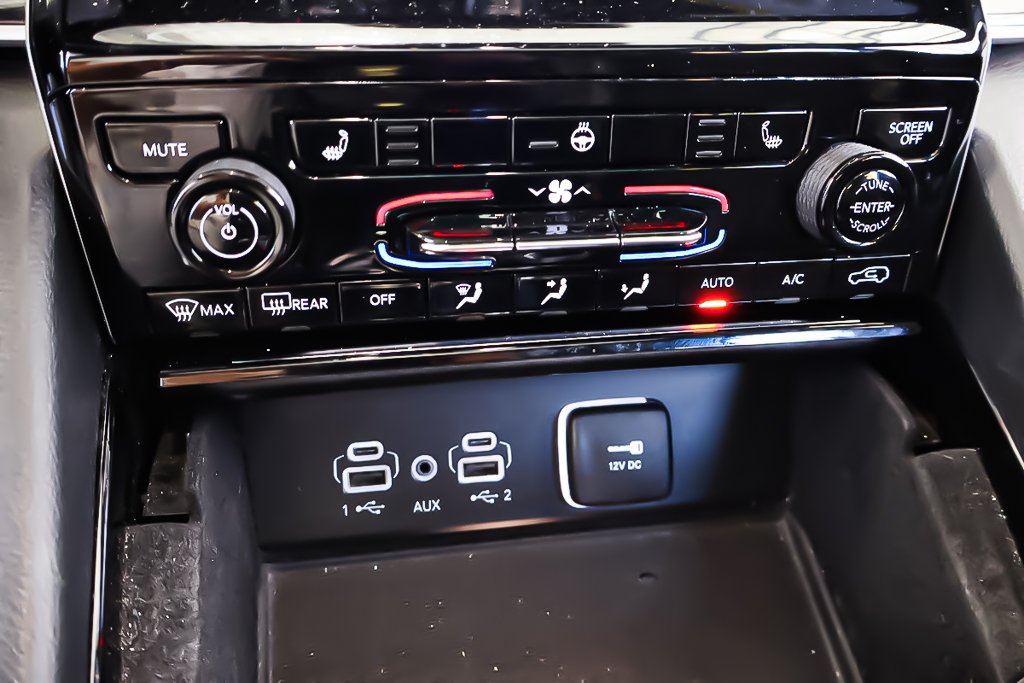 2021 Jeep Grand Cherokee L ALTITUDE + 4X4 + TOIT OUVRANT in Terrebonne, Quebec - 22 - w1024h768px