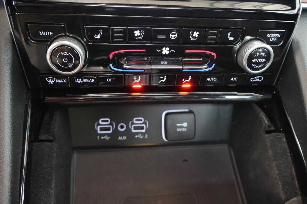 2021 Jeep Grand Cherokee L SUMMIT + 4X4 + TOIT OUVRANT PANO in Terrebonne, Quebec - 29 - w1024h768px