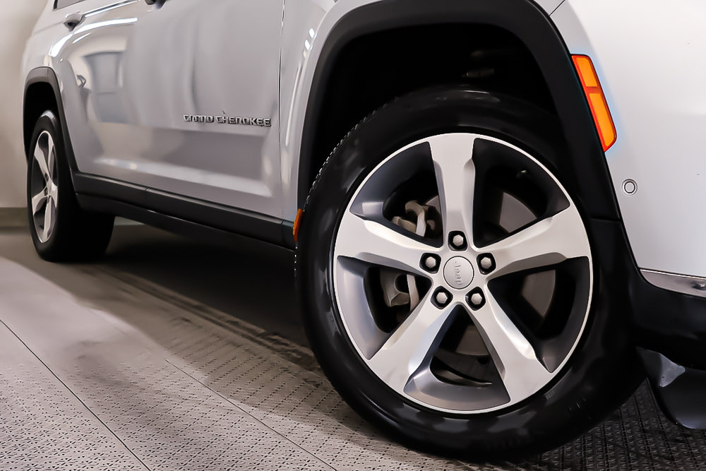 2022 Jeep Grand Cherokee L LIMITED + 4X4 + V6 + TOIT OUVRANT PANO in Terrebonne, Quebec - 9 - w1024h768px