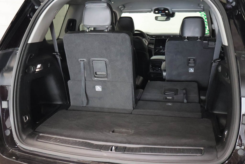 Jeep Grand Cherokee L LIMITED + 4X4 + ALLURE NOIRE + CUIR + DEMARREUR 2023 à Terrebonne, Québec - 9 - w1024h768px