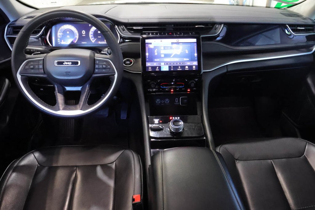 Jeep Grand Cherokee L LIMITED + 4X4 + ALLURE NOIRE + CUIR + DEMARREUR 2023 à Terrebonne, Québec - 15 - w1024h768px