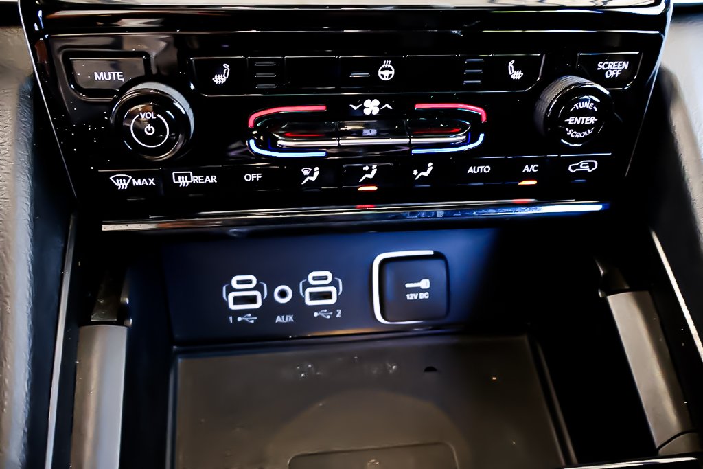 2024 Jeep Grand Cherokee L ALTITUDE + 4X4 + TOIT OUVRANT in Terrebonne, Quebec - 27 - w1024h768px