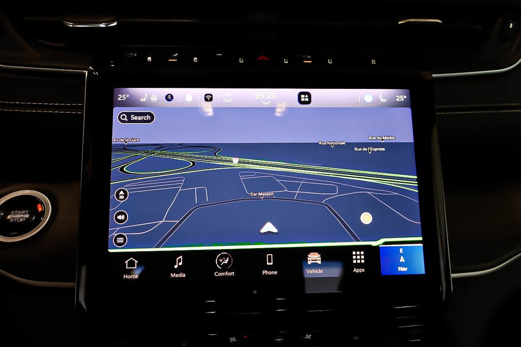 2024 Jeep Grand Cherokee L LIMITED + 4X4 + ALLURE NOIRE + TOIT OUVRANT PANO in Terrebonne, Quebec - 26 - w1024h768px