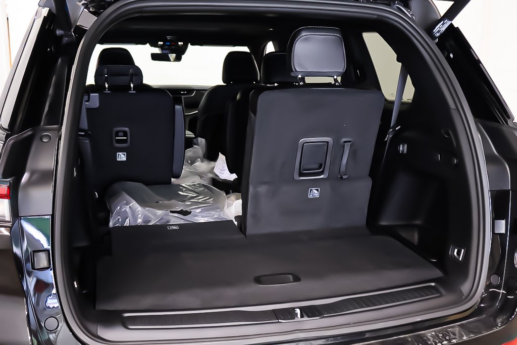 Jeep Grand Cherokee L ALTITUDE 2025 à Terrebonne, Québec - 7 - w1024h768px