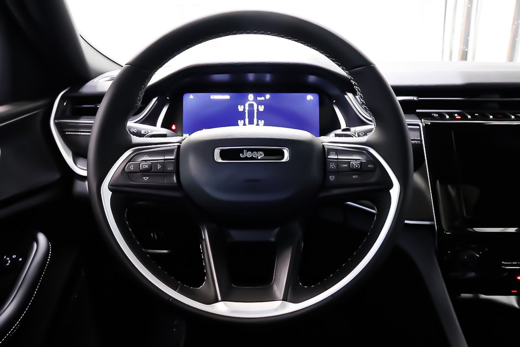 Jeep Grand Cherokee L ALTITUDE 2025 à Terrebonne, Québec - 14 - w1024h768px