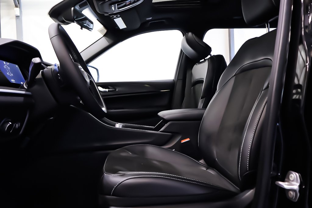 Jeep Grand Cherokee L ALTITUDE 2025 à Terrebonne, Québec - 10 - w1024h768px