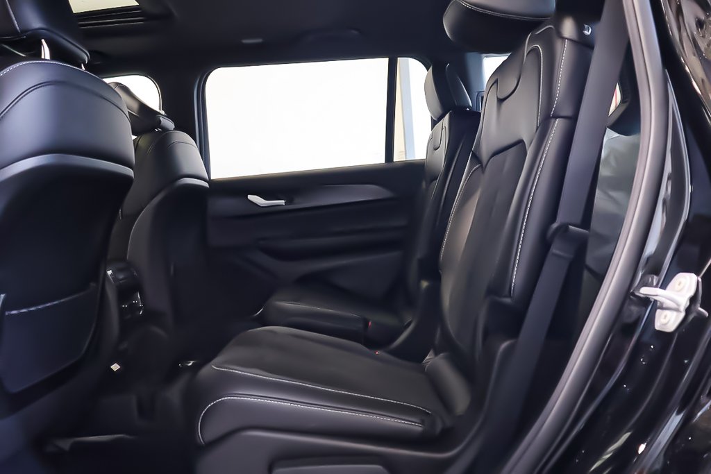 Jeep Grand Cherokee L ALTITUDE 2025 à Terrebonne, Québec - 22 - w1024h768px