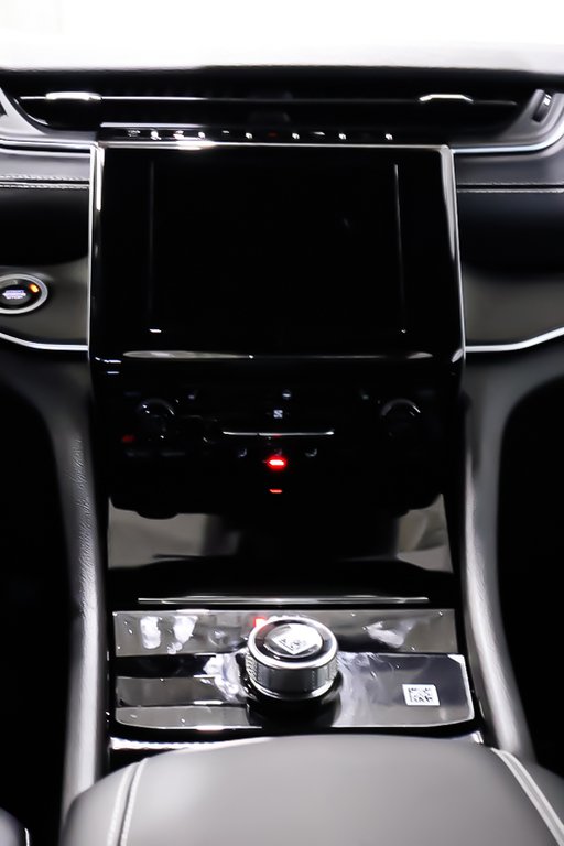 Jeep Grand Cherokee L ALTITUDE 2025 à Terrebonne, Québec - 18 - w1024h768px