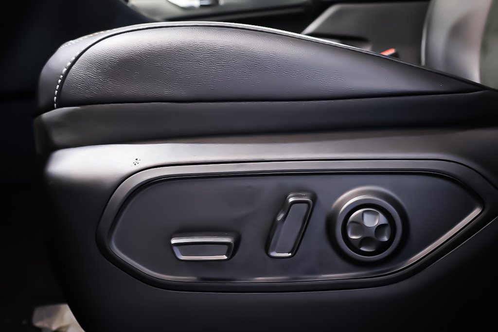 Jeep Grand Cherokee L ALTITUDE 2025 à Terrebonne, Québec - 12 - w1024h768px