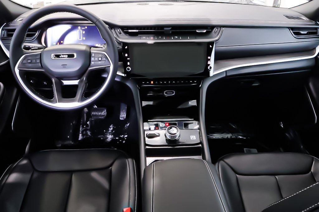 2026 Jeep Grand Cherokee L LIMITED in Terrebonne, Quebec - 13 - w1024h768px
