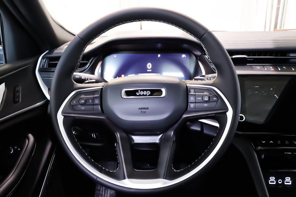 Jeep Grand Cherokee L LIMITED 2026 à Terrebonne, Québec - 14 - w1024h768px