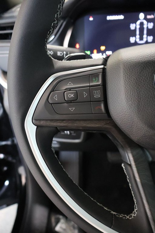 2026 Jeep Grand Cherokee L ALTITUDE in Terrebonne, Quebec - 10 - w1024h768px