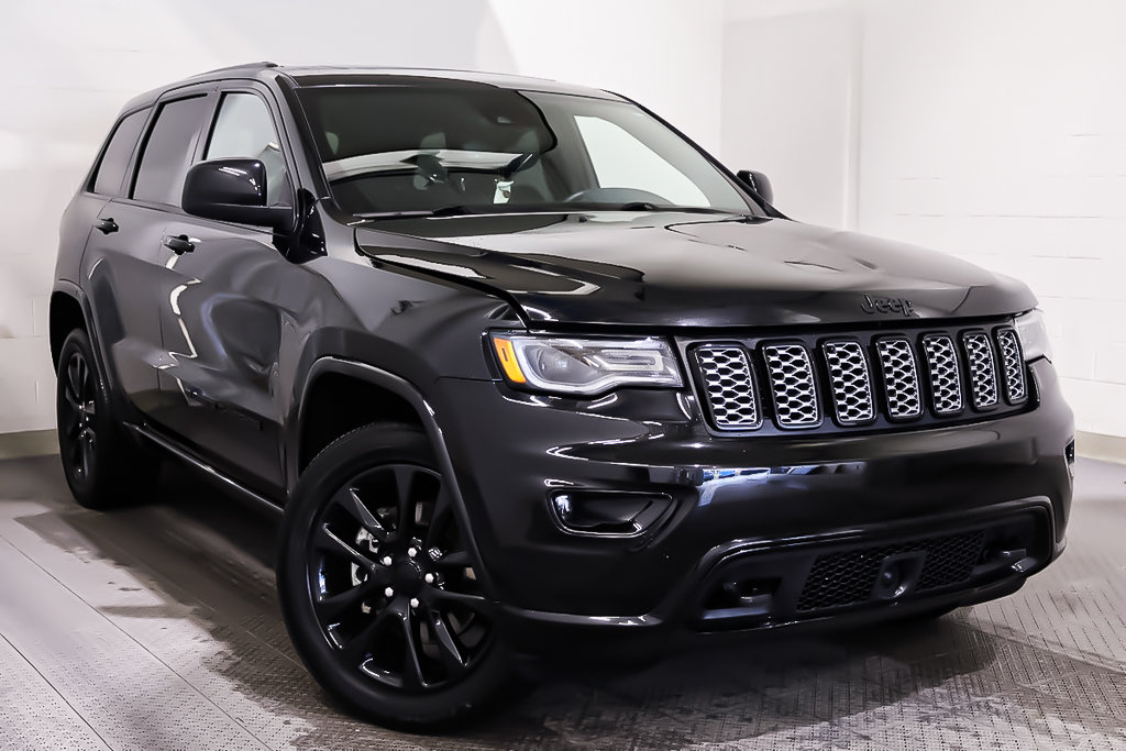 Jeep GRAND CHEROKEE WK ALTITUDE + 4X4 + V6 + TOIT OUVRANT + CUIR 2022 à Terrebonne, Québec - 1 - w1024h768px