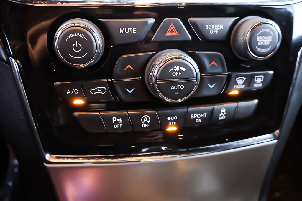 Jeep Grand Cherokee WK ALTITUDE + 4X4 + DEMARREUR + NAVIGATION GPS 2022 à Terrebonne, Québec - 23 - w1024h768px