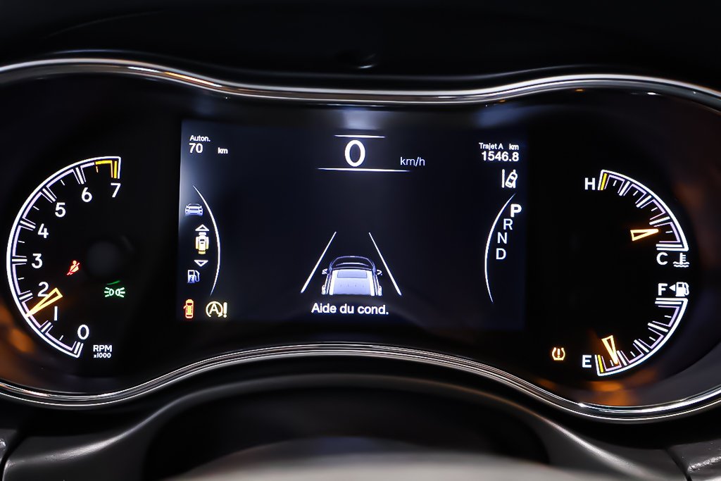 Jeep Grand Cherokee WK ALTITUDE + 4X4 + TOIT OUVRANT 2022 à Terrebonne, Québec - 19 - w1024h768px