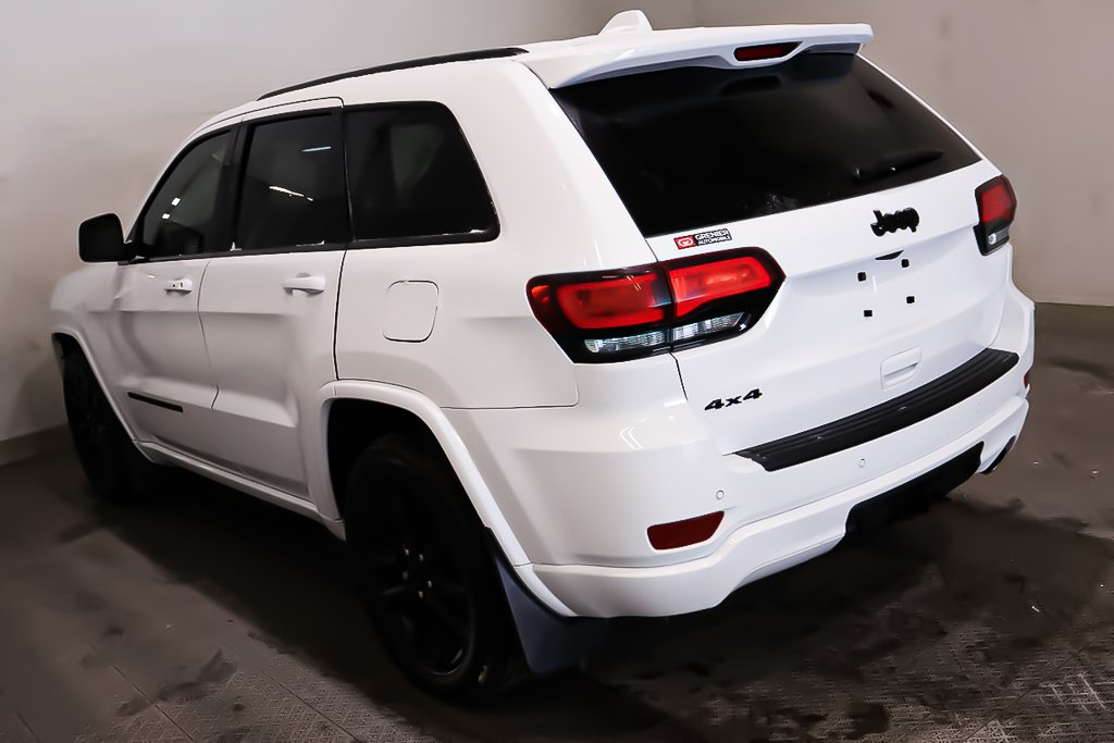 Jeep Grand Cherokee WK ALTITUDE + 4X4 + TOIT OUVRANT 2022 à Terrebonne, Québec - 5 - w1024h768px