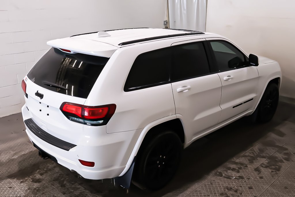 Jeep Grand Cherokee WK ALTITUDE + 4X4 + TOIT OUVRANT 2022 à Terrebonne, Québec - 7 - w1024h768px