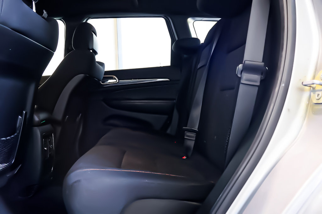 2017 Jeep Grand Cherokee LAREDO 75E ANNIVERSAIRE + 4X4 + V6 3.6L + in Terrebonne, Quebec - 26 - w1024h768px