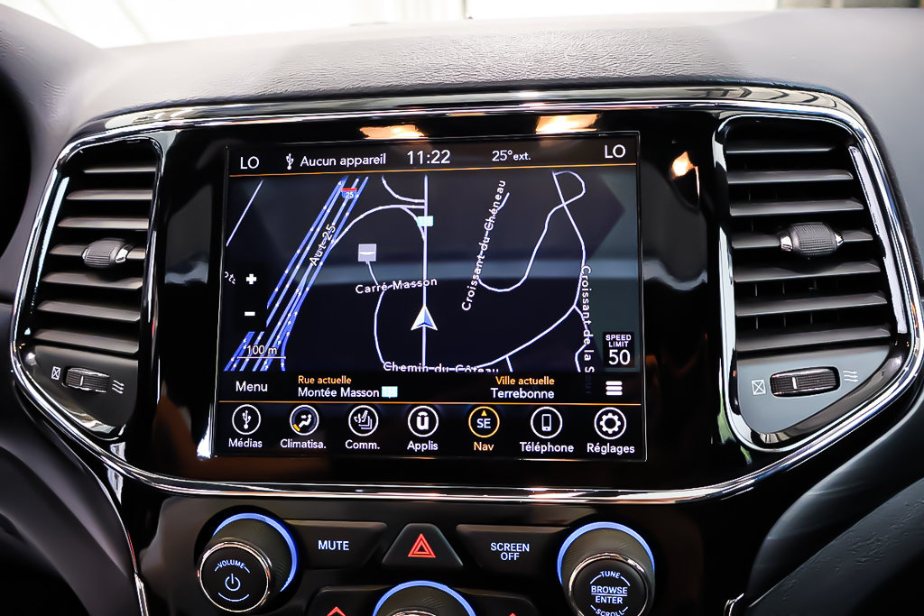 2020 Jeep Grand Cherokee ALTITUDE + 4X4 + V6 3.6L + TOIT OUVRANT in Terrebonne, Quebec - 23 - w1024h768px