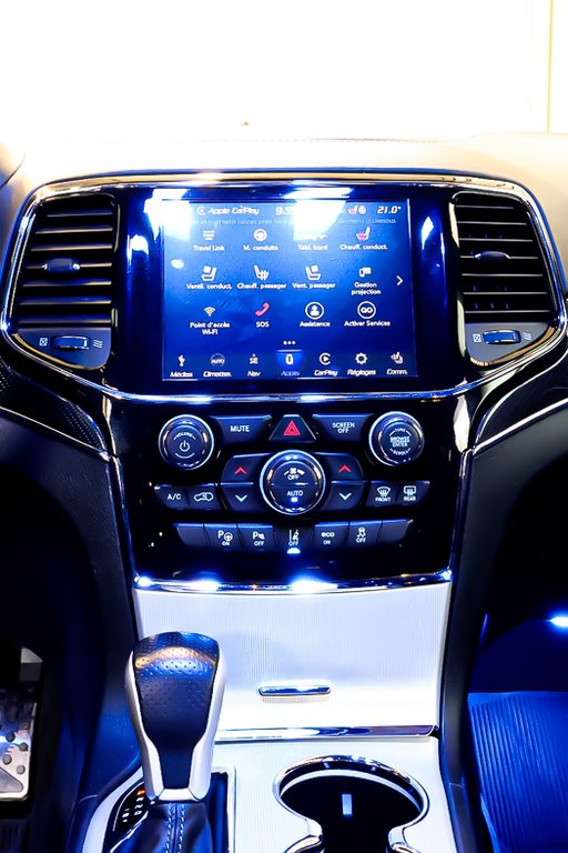 Jeep Grand Cherokee SRT + 4X4 + V8 HEMI 6.4L + TOIT OUVRANT PANO 2020 à Terrebonne, Québec - 22 - w1024h768px