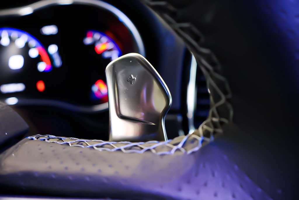 Jeep Grand Cherokee SRT + 4X4 + V8 HEMI 6.4L + TOIT OUVRANT PANO 2020 à Terrebonne, Québec - 19 - w1024h768px