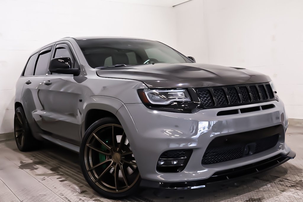 Jeep Grand Cherokee SRT + 4X4 + V8 HEMI 6.4L + TOIT OUVRANT PANO 2020 à Terrebonne, Québec - 1 - w1024h768px
