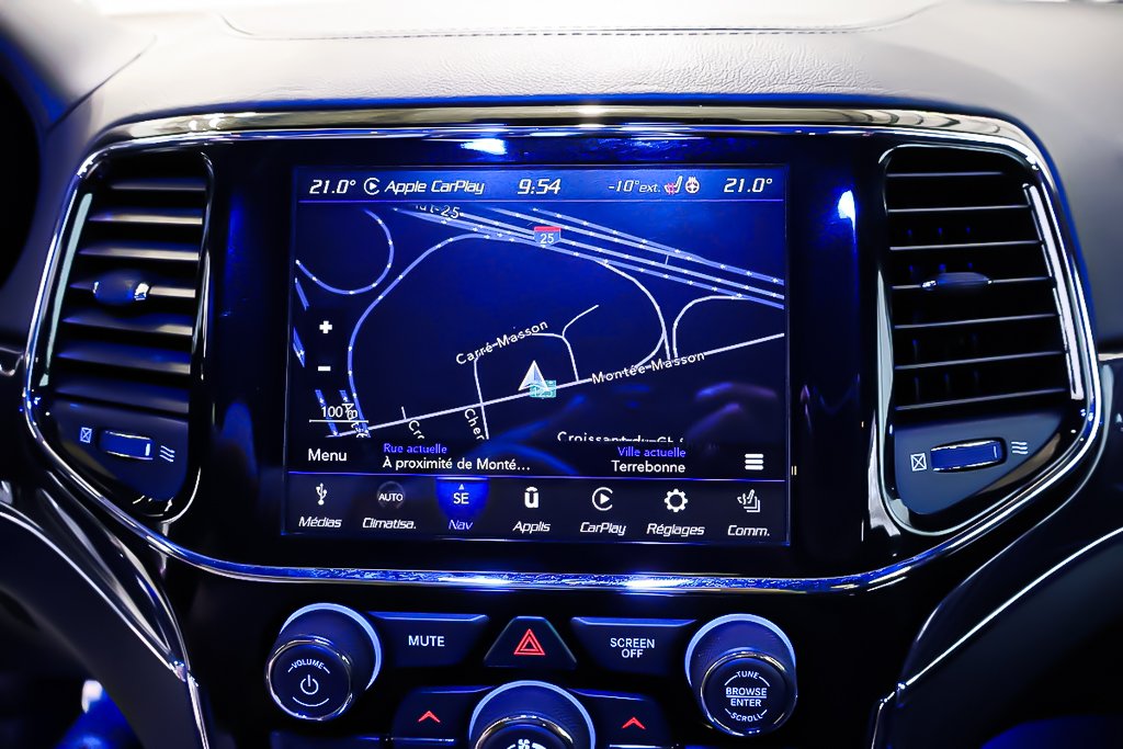 Jeep Grand Cherokee SRT + 4X4 + V8 HEMI 6.4L + TOIT OUVRANT PANO 2020 à Terrebonne, Québec - 23 - w1024h768px