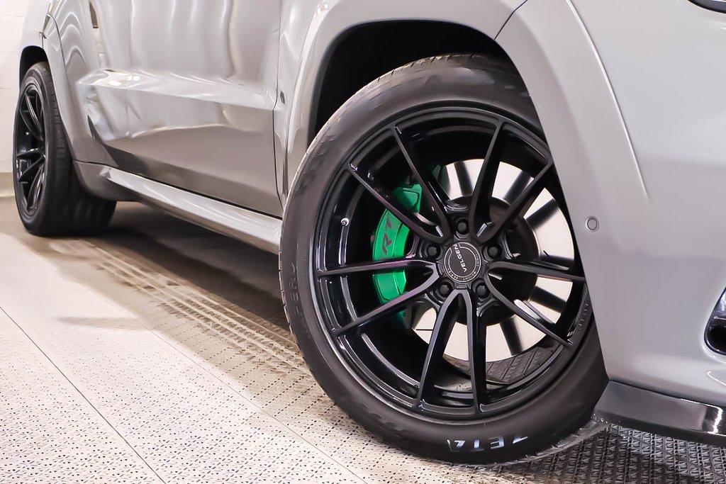2020 Jeep Grand Cherokee SRT + 4X4 + V8 HEMI 6.4L + TOIT OUVRANT PANO in Terrebonne, Quebec - 9 - w1024h768px