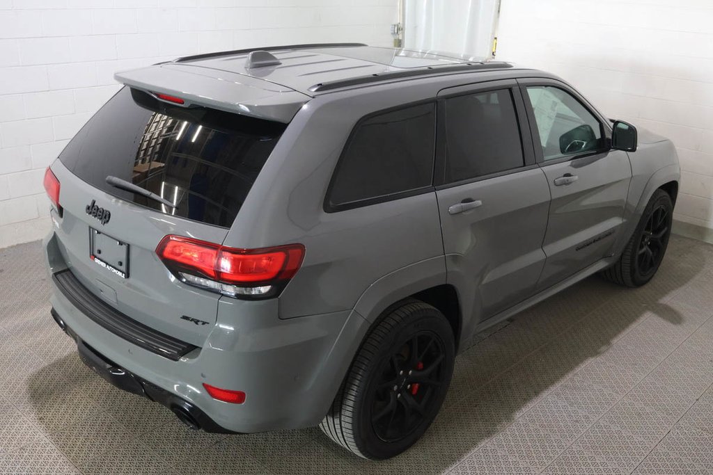 2020 Jeep Grand Cherokee SRT + 4X4 + V8 HEMI 6.4L + TOIT OUVRANT PANO in Terrebonne, Quebec - 7 - w1024h768px