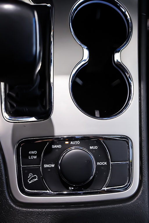 2021 Jeep Grand Cherokee ALTITUDE + 4X4 + GPS + CARPLAY in Terrebonne, Quebec - 25 - w1024h768px