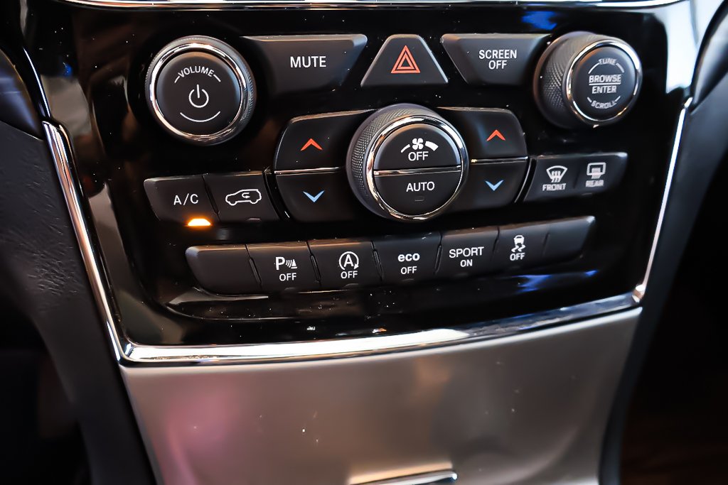 Jeep Grand Cherokee ALTITUDE + 4X4 + TOIT OUVRANT 2021 à Terrebonne, Québec - 23 - w1024h768px