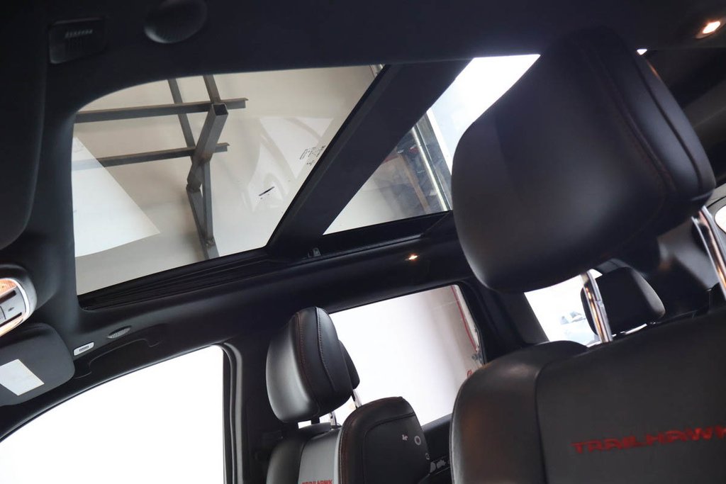 Jeep Grand Cherokee TRAILHAWK + 4X4 + TOIT OUVRANT PANO 2021 à Terrebonne, Québec - 8 - w1024h768px