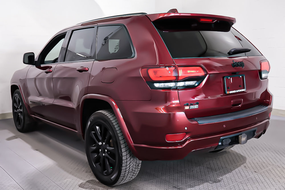 2022 Jeep Grand Cherokee ALTITUDE + 4X4 + TOIT OUVRANT+ ENSEMBLE REMORQUAGE in Terrebonne, Quebec - 5 - w1024h768px