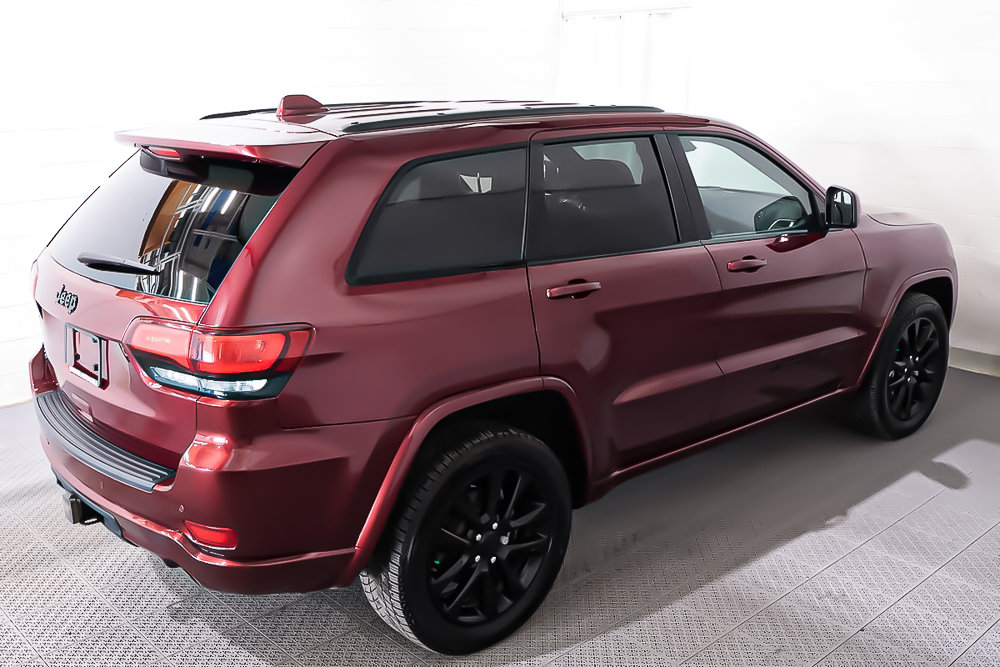 2022 Jeep Grand Cherokee ALTITUDE + 4X4 + TOIT OUVRANT+ ENSEMBLE REMORQUAGE in Terrebonne, Quebec - 7 - w1024h768px