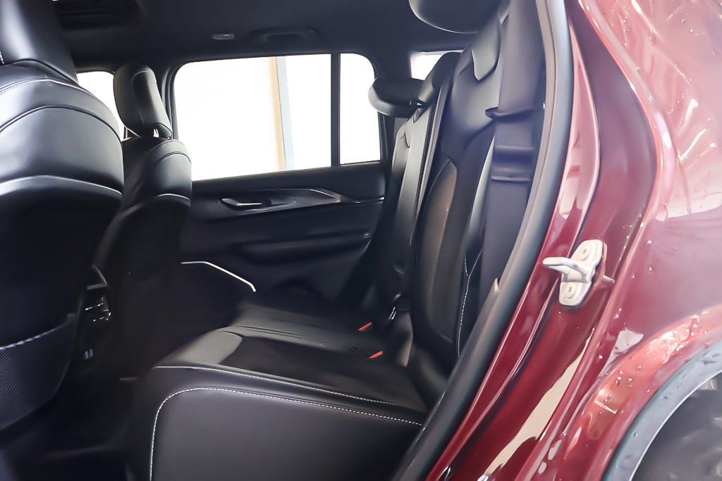 2022 Jeep Grand Cherokee ALTITUDE + 4X4 + TOIT OUVRANT in Terrebonne, Quebec - 27 - w1024h768px