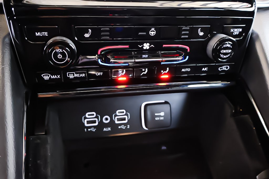 2022 Jeep Grand Cherokee ALTITUDE + 4X4 + TOIT OUVRANT in Terrebonne, Quebec - 23 - w1024h768px