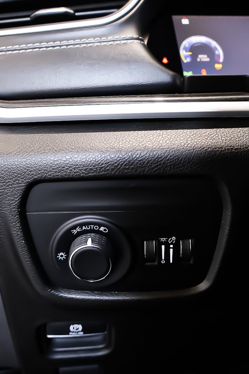 2022 Jeep Grand Cherokee ALTITUDE + 4X4 + TOIT OUVRANT in Terrebonne, Quebec - 25 - w1024h768px