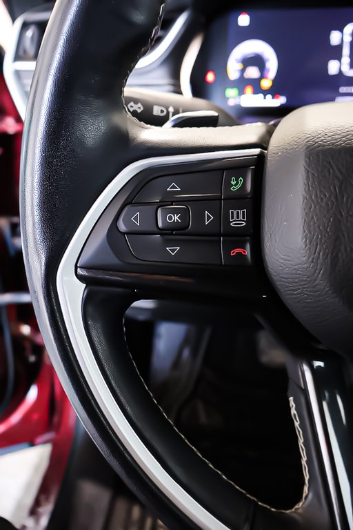 2022 Jeep Grand Cherokee ALTITUDE + 4X4 + TOIT OUVRANT in Terrebonne, Quebec - 17 - w1024h768px