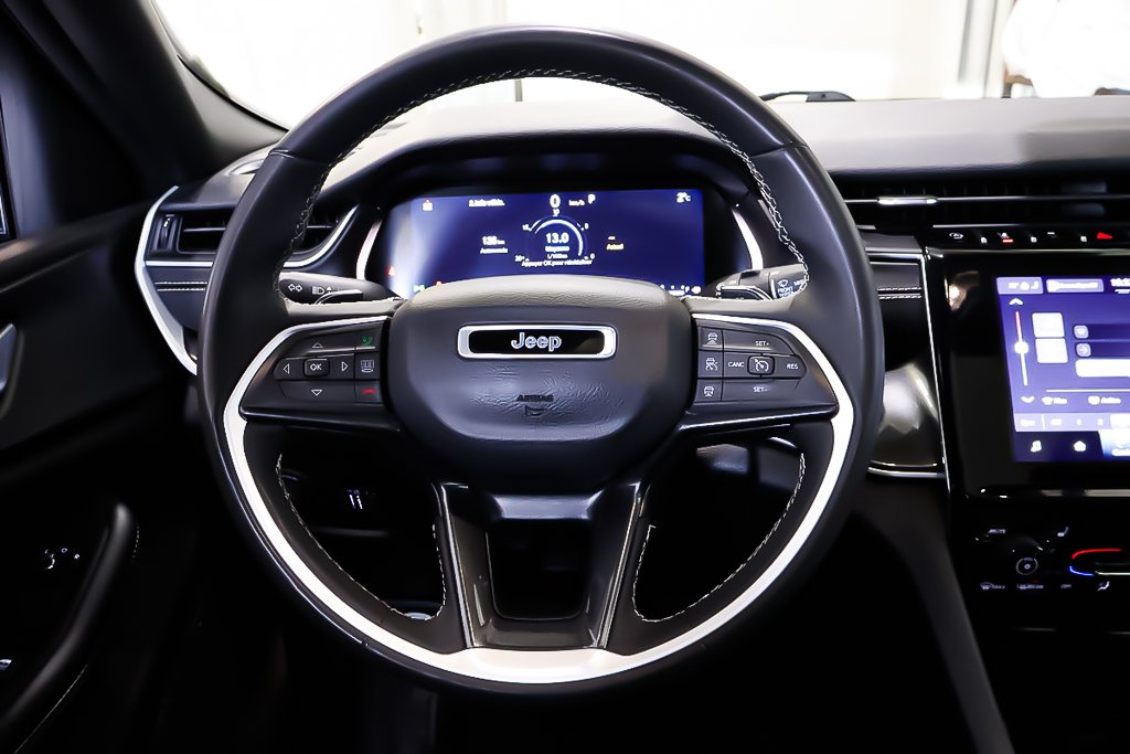 2023 Jeep Grand Cherokee ALTITUDE + 4X4 + V6 3.6L + ALLURE NOIRE in Terrebonne, Quebec - 15 - w1024h768px