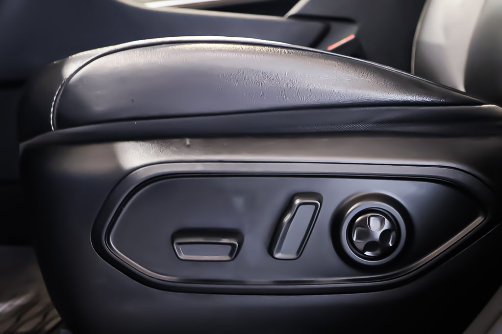 Jeep Grand Cherokee LIMITED + 4X4 + V6 3.6L + ALLURE NOIRE 2023 à Terrebonne, Québec - 11 - w1024h768px