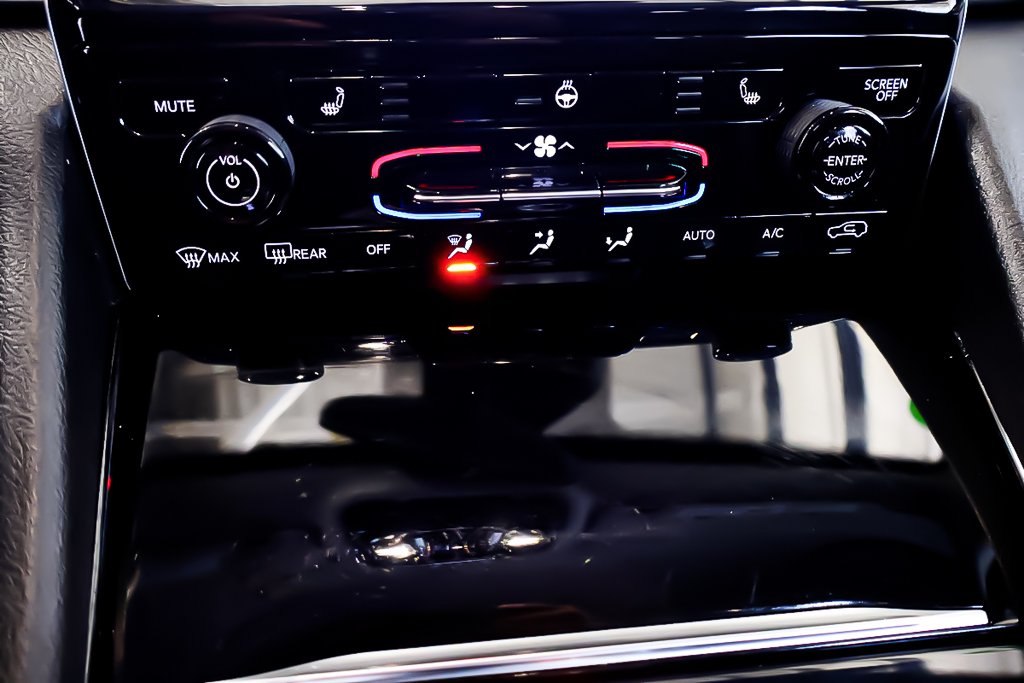 Jeep Grand Cherokee LIMITED + 4X4 + V6 3.6L + ALLURE NOIRE 2023 à Terrebonne, Québec - 23 - w1024h768px