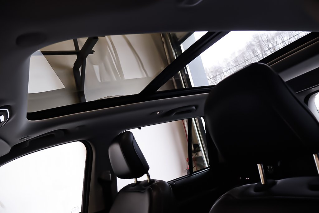 Jeep Grand Cherokee LIMITED 4XE + PHEV + 4X4 + TOIT OUVRANT PANO 2023 à Terrebonne, Québec - 11 - w1024h768px